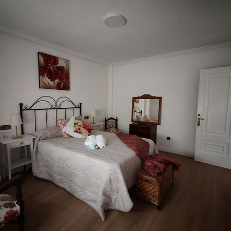 Hotel El Coterin Apartamentos Y Habitaciones Arenas De Cabrales Eksteriør billede