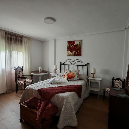 Hotel El Coterin Apartamentos Y Habitaciones Arenas De Cabrales Eksteriør billede