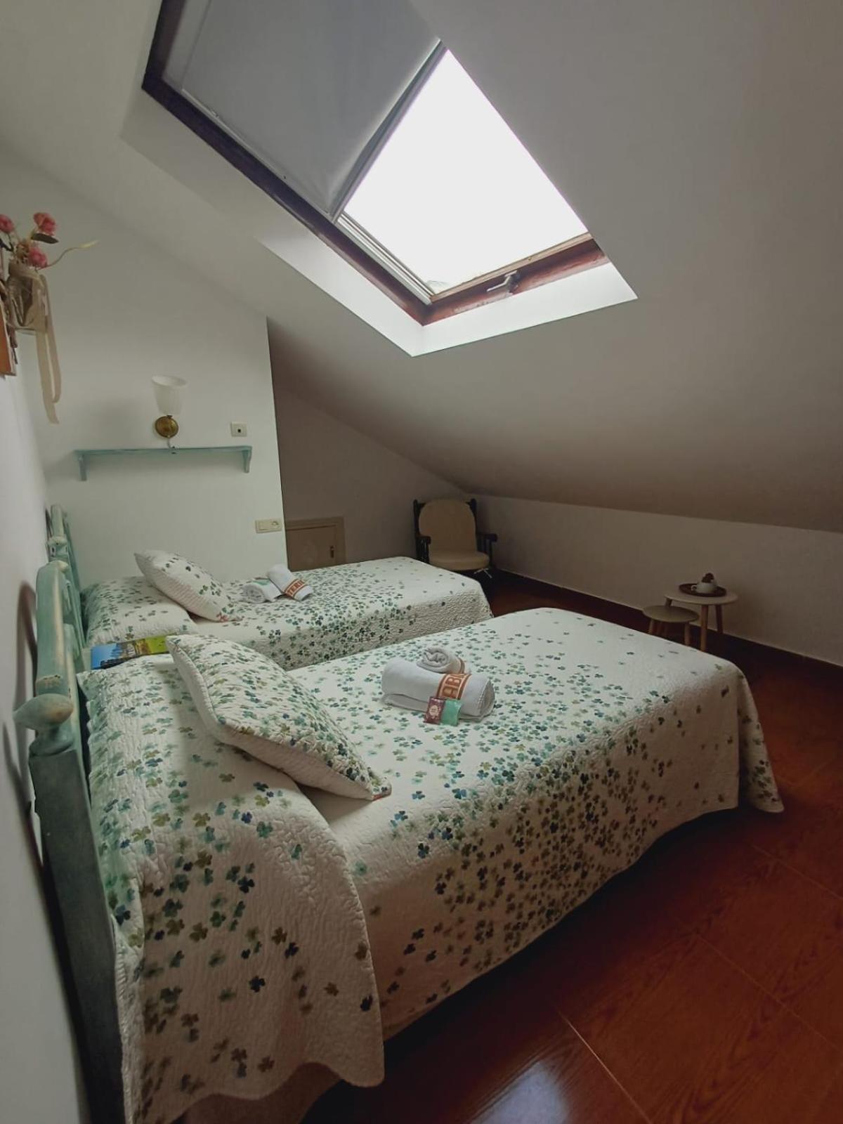 Hotel El Coterin Apartamentos Y Habitaciones Arenas De Cabrales Eksteriør billede
