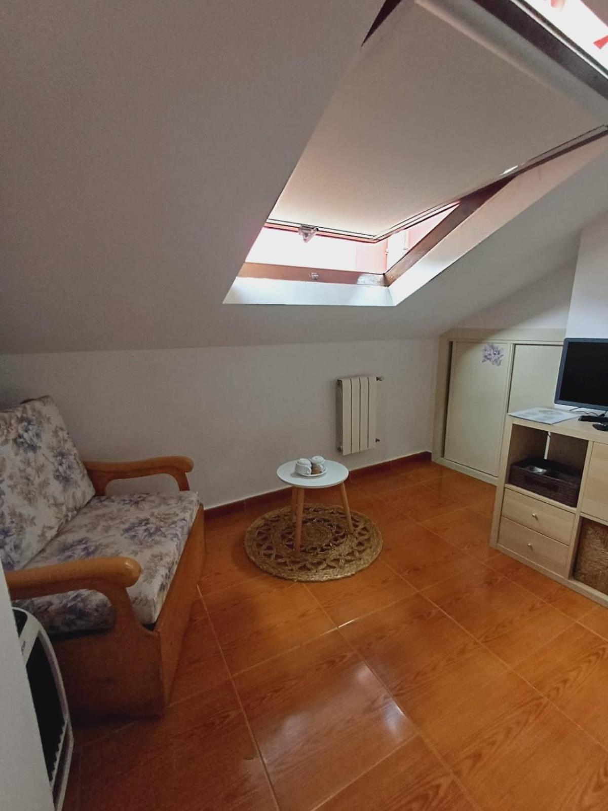 Hotel El Coterin Apartamentos Y Habitaciones Arenas De Cabrales Eksteriør billede