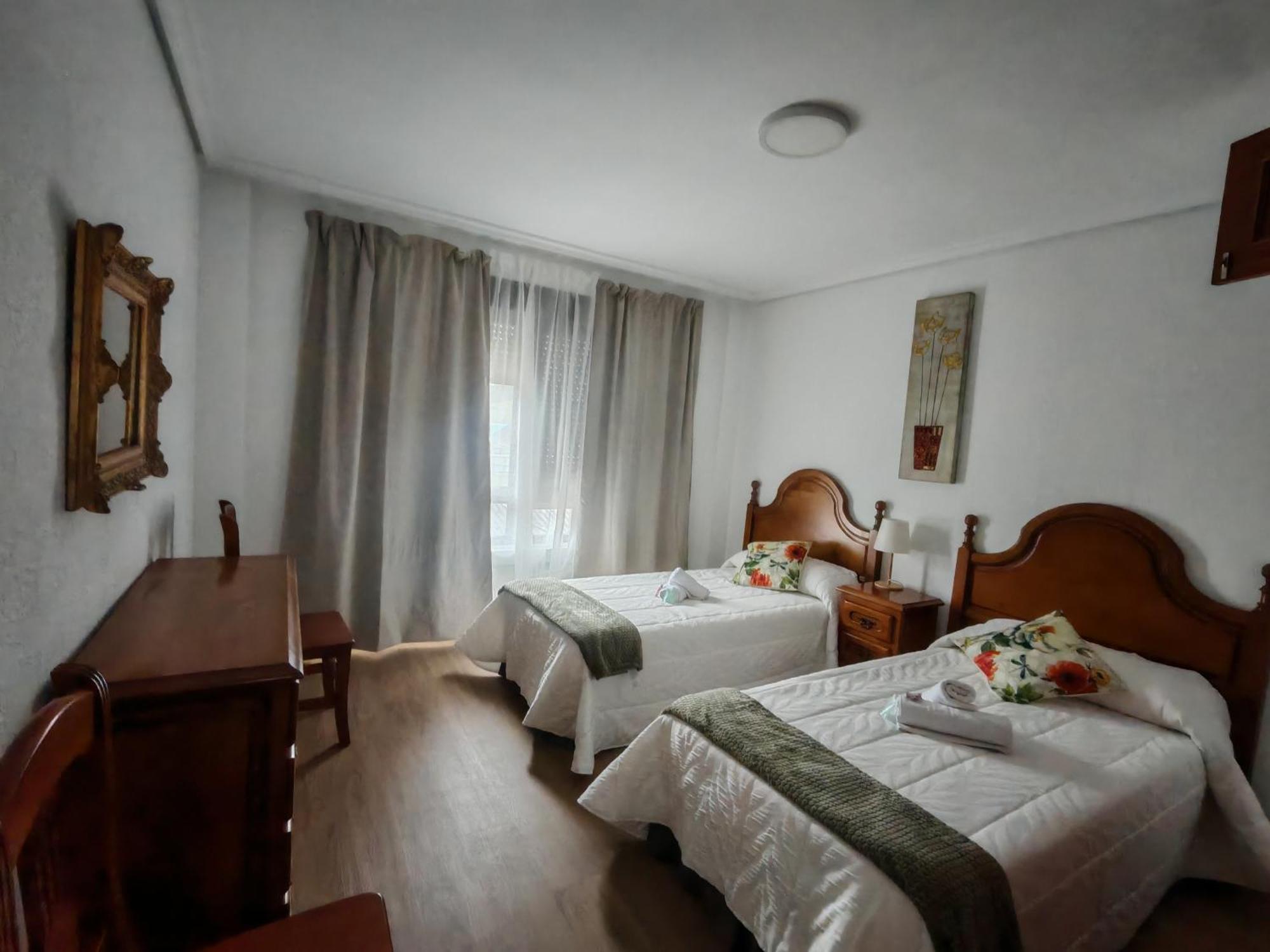 Hotel El Coterin Apartamentos Y Habitaciones Arenas De Cabrales Eksteriør billede